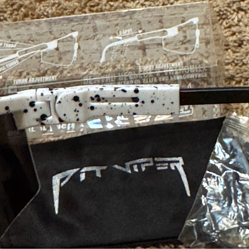 NWT Pit Viper Polarized Sunglasses White/Black Splatter – Brand New with Extras - Picture 6 of 8